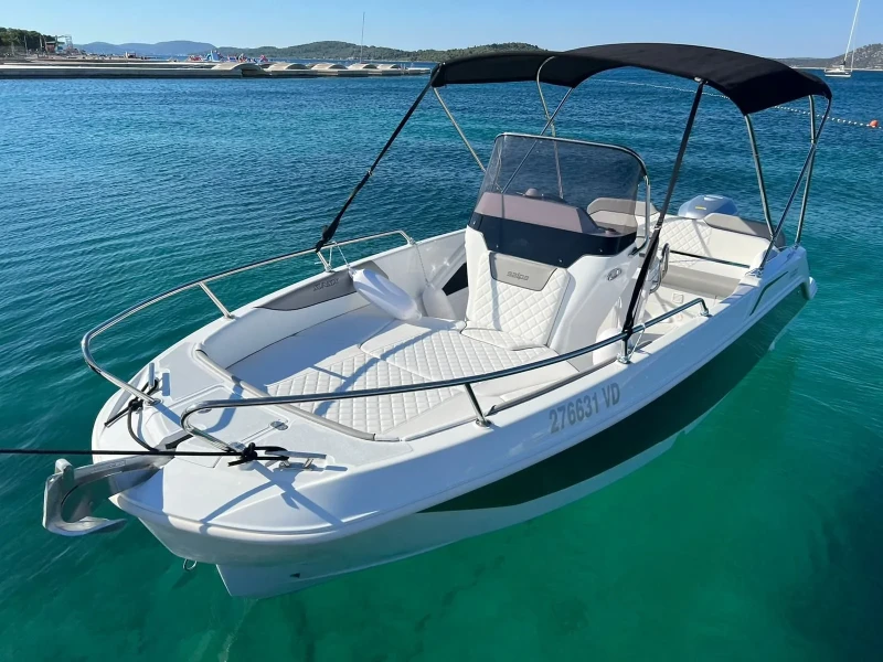 Vodice dnevni najam broda Salpa Sunsix