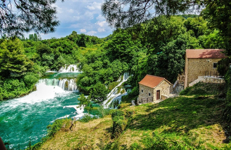 Privatni obilazak Nacionalnog parka Krka iz Šibenika sa transferom do Splita