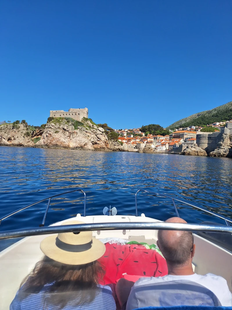 Dubrovački obilazak starog grada u zalasku sunca s brodom