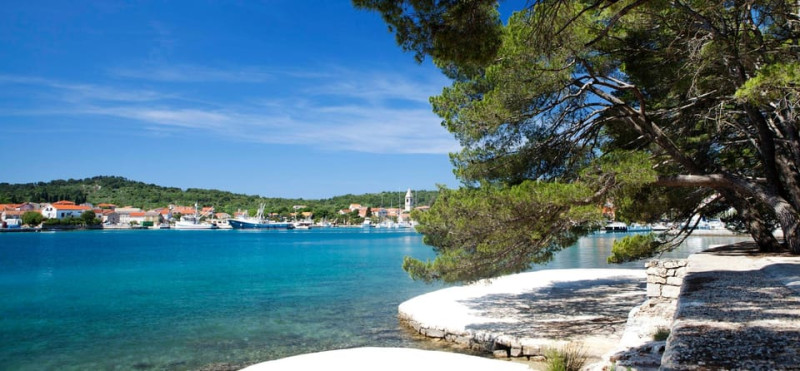 Zadar Saharun Beach and Dugi Island Boat Tour with Lunch