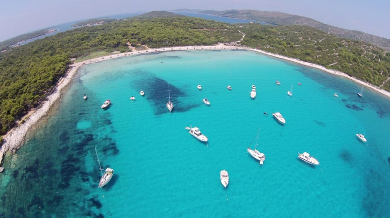 Zadar Saharun Beach and Dugi Island Boat Tour with Lunch