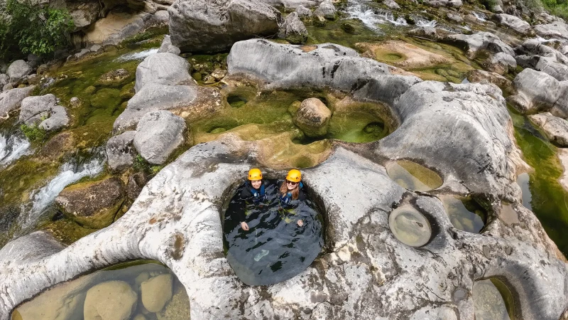 Omiš adrenalinski kanjoning na rijeci Cetini