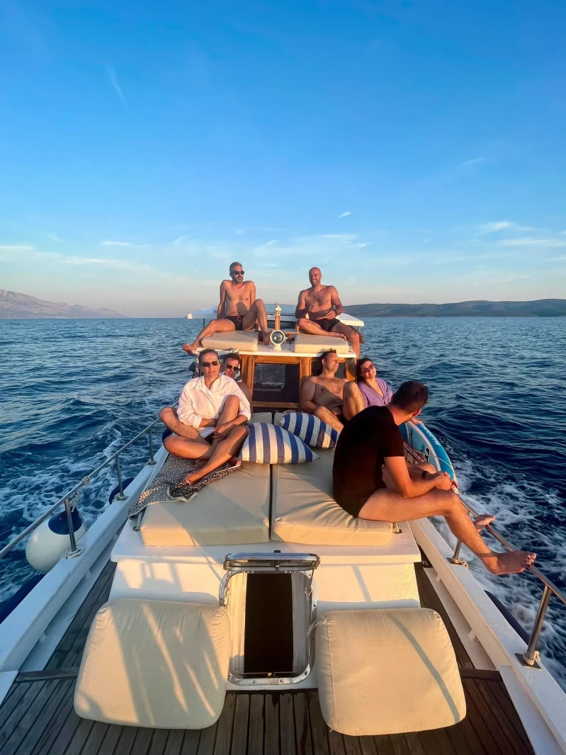 Split/Omiš/Makarska: Full or half day boat tour with "Cvita"