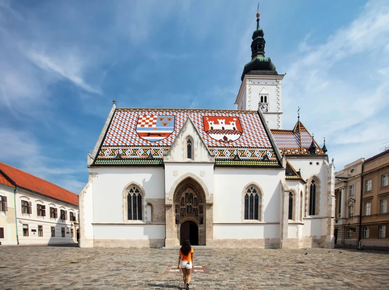 Iz Šibenika / Murtera – Privatni prijevoz do Zagreba s posjetom Plitvičkim jezerima