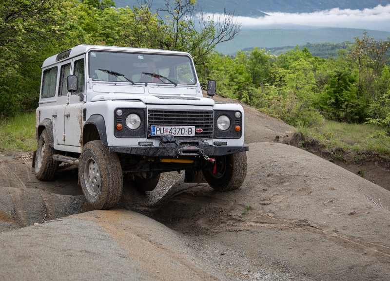 Istria: Land Rover Off-Road Adventure with Tastings