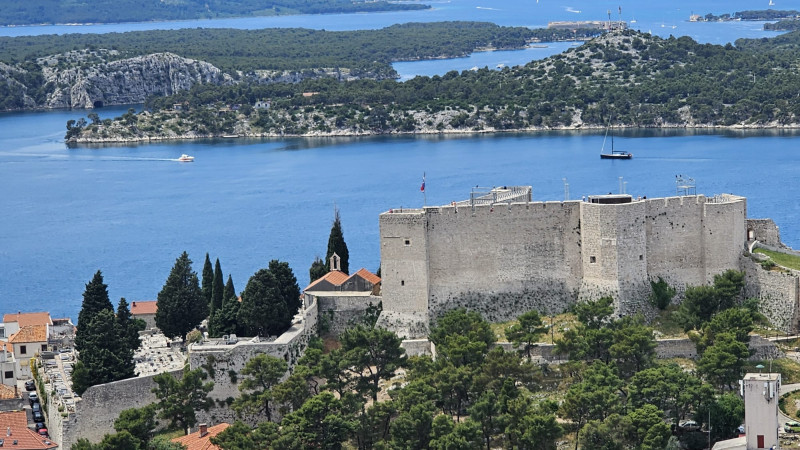 PANORAMA & WINE TOUR - ECO CITY TOUR ŠIBENIK